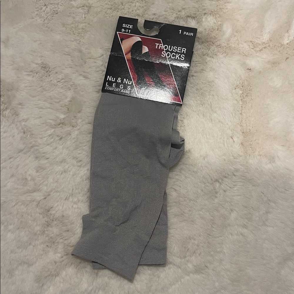 Assorted Women's Socks Collection - Picture 8 of 16